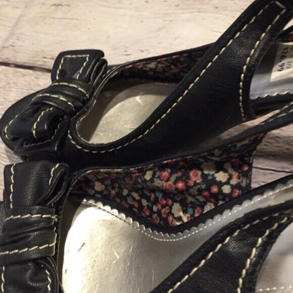 Fioni Black Peep Toe Slingback Heels Bow Accent 8.5 - Picture 4 of 6